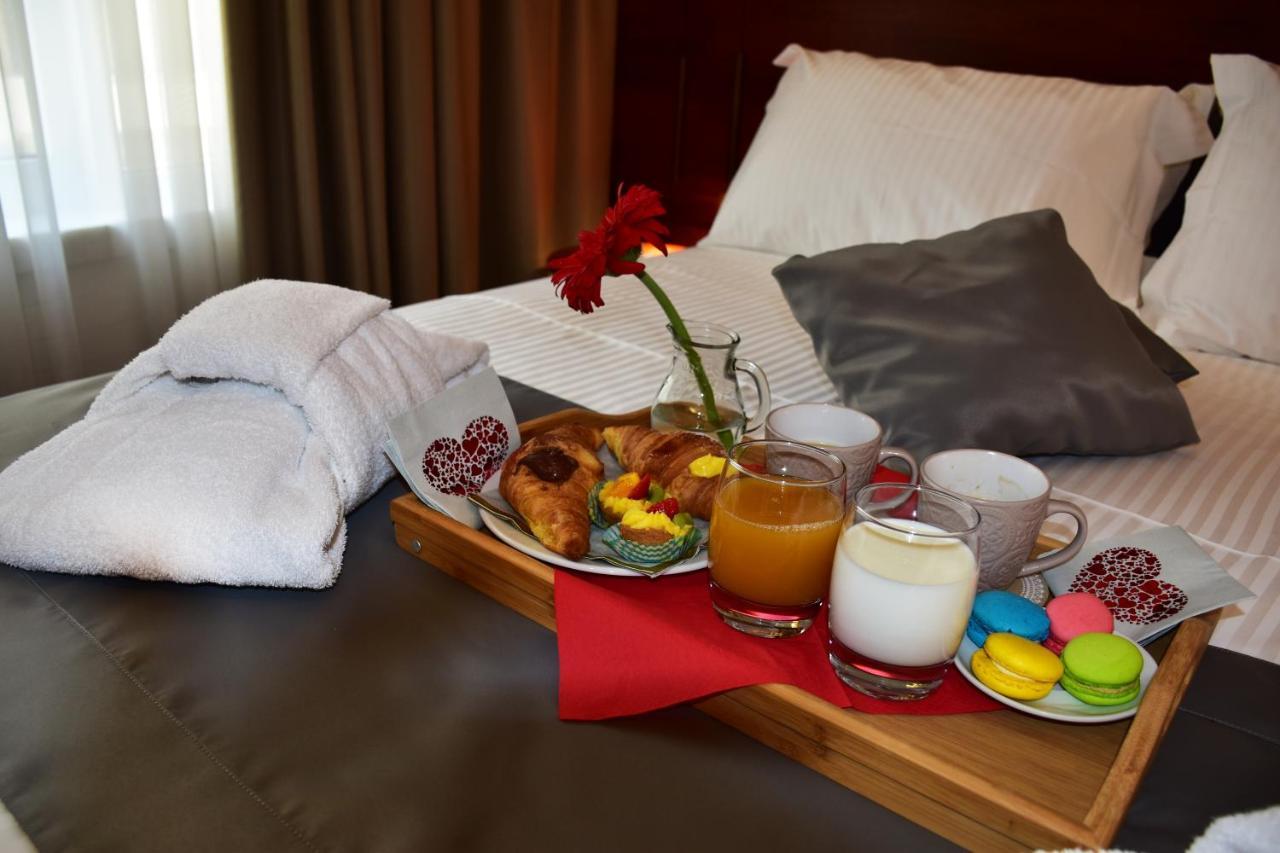 Hotel Ergi'S Durres Ngoại thất bức ảnh