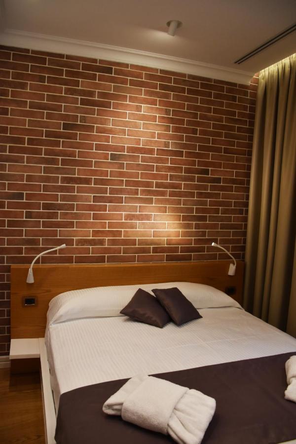 Hotel Ergi'S Durres Ngoại thất bức ảnh