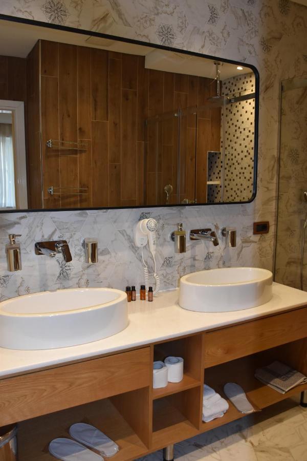 Hotel Ergi'S Durres Ngoại thất bức ảnh