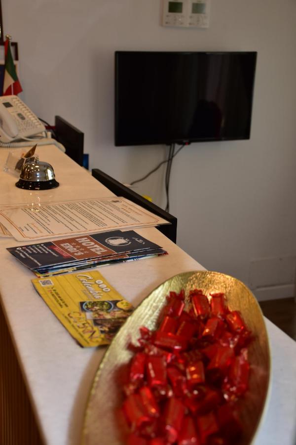 Hotel Ergi'S Durres Ngoại thất bức ảnh