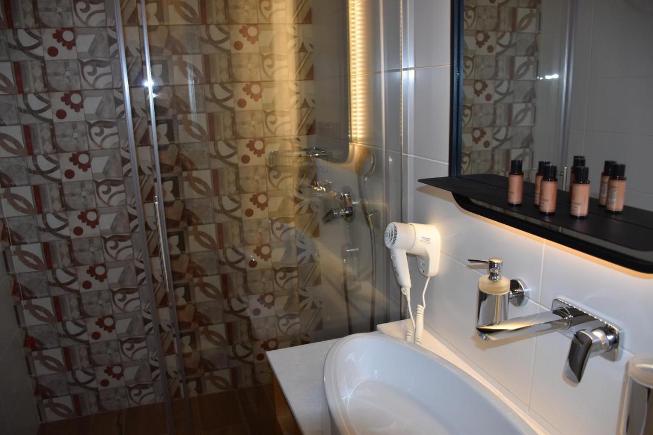 Hotel Ergi'S Durres Ngoại thất bức ảnh